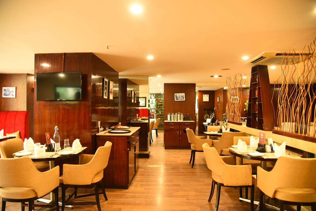 Royal Orchid Suites Whitefield Bangalore Eksteriør billede