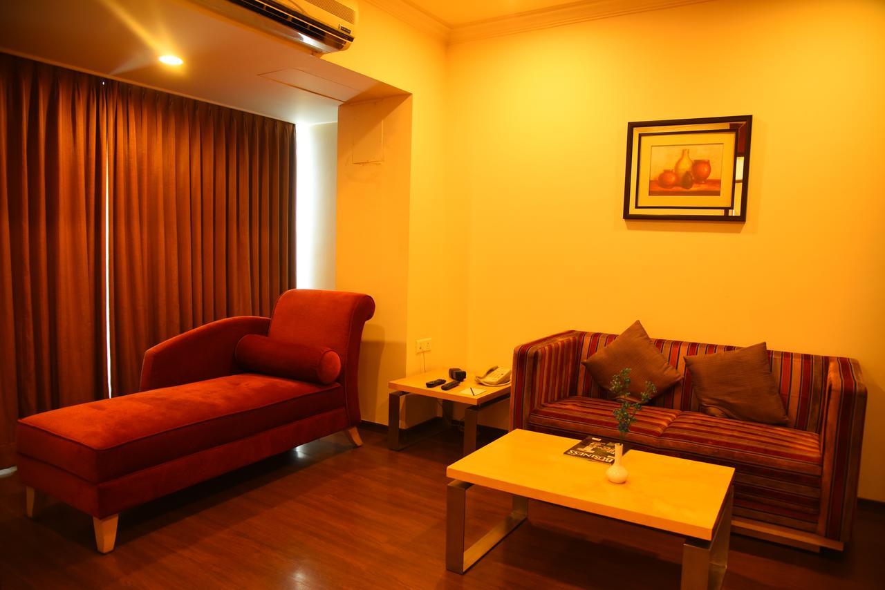 Royal Orchid Suites Whitefield Bangalore Eksteriør billede