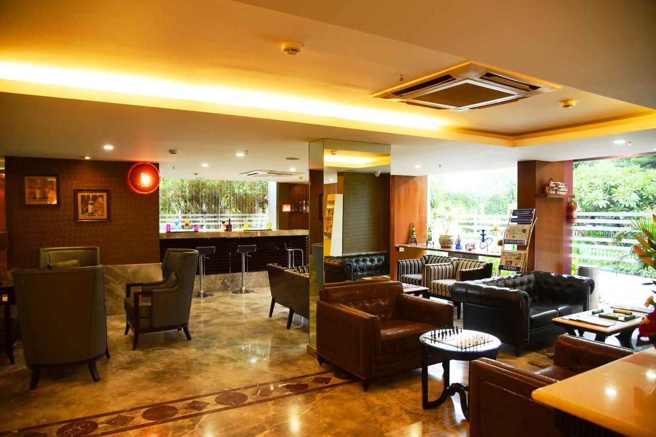 Royal Orchid Suites Whitefield Bangalore Eksteriør billede